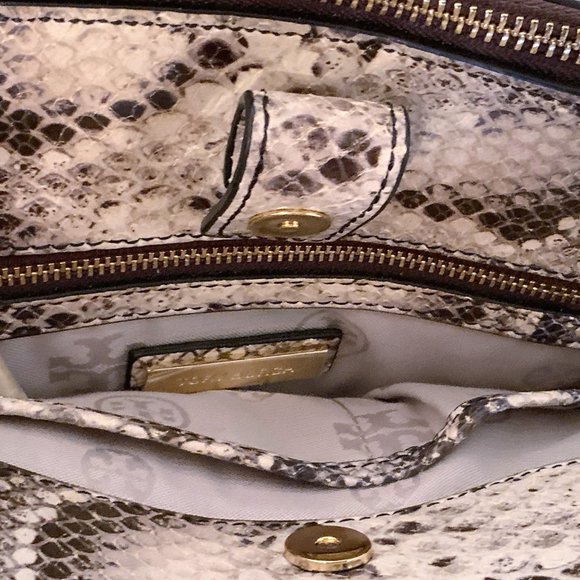NWOT TORY BURCH ELISE DOME DOUBLE ZIP SNAKE EMBOSSED SATCHEL CROSSBODY - Picture 8 of 13